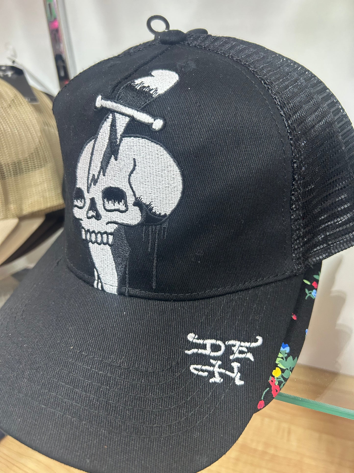 Skull & Knife Cap