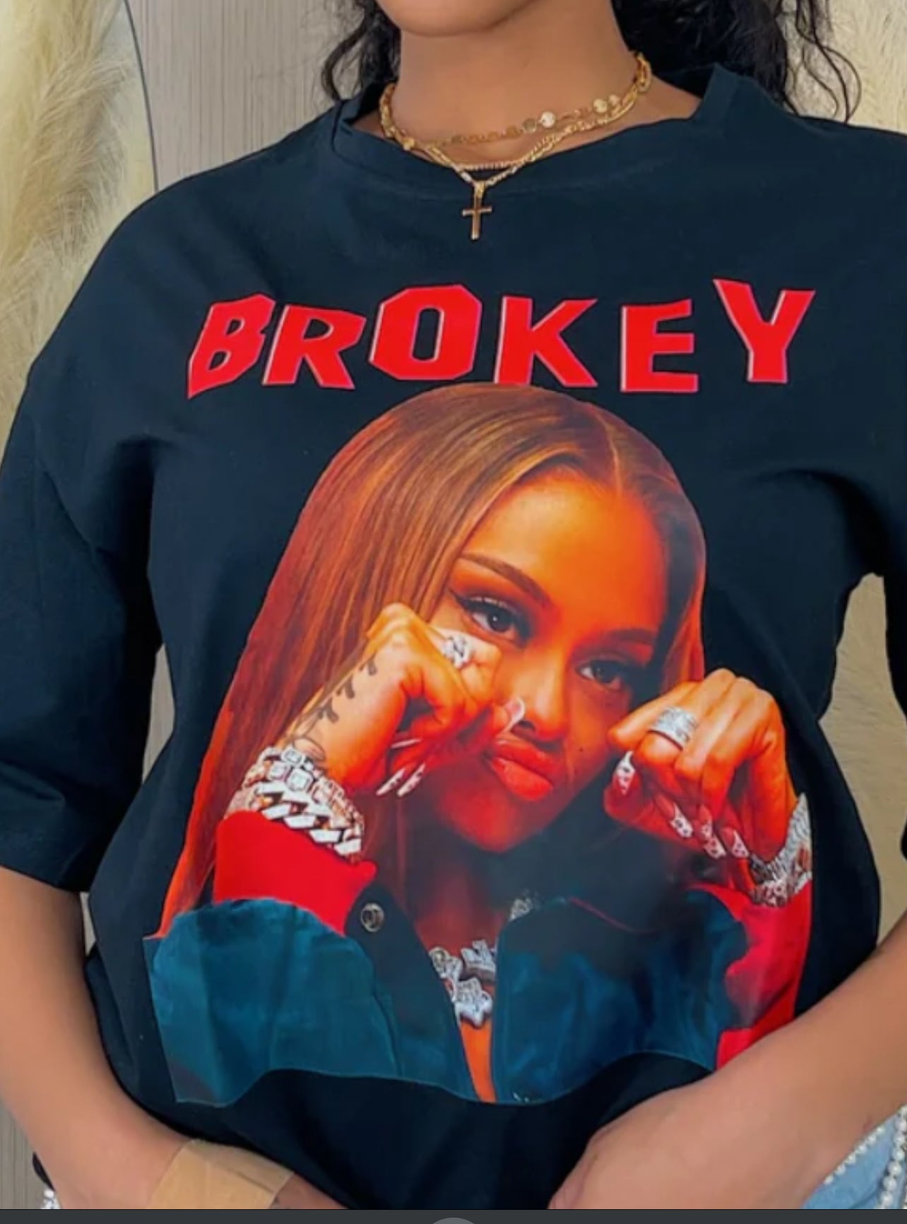 BROKEY TEE