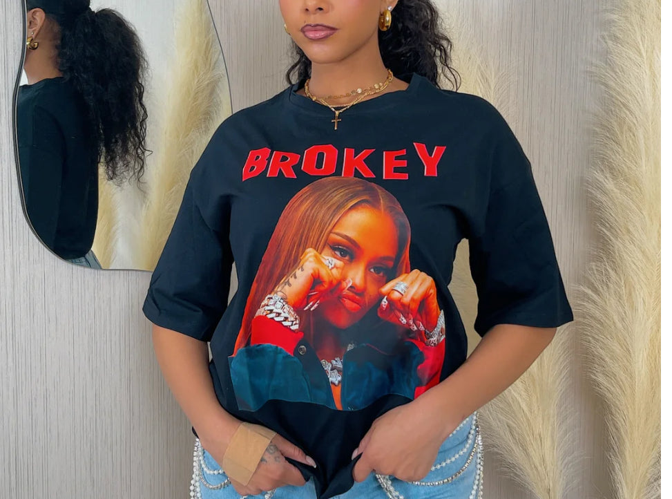BROKEY TEE